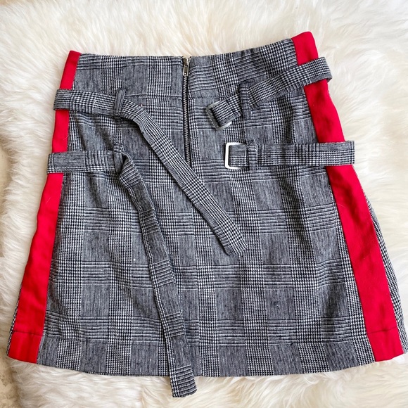 LF Dresses & Skirts - LF Black and Red  High Waisted Skirt Size XS